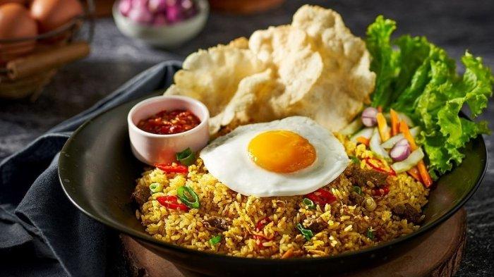 Mbak Lili's Gurame Soup: The Secret Flavor That Makes Cilacap Residents Queue